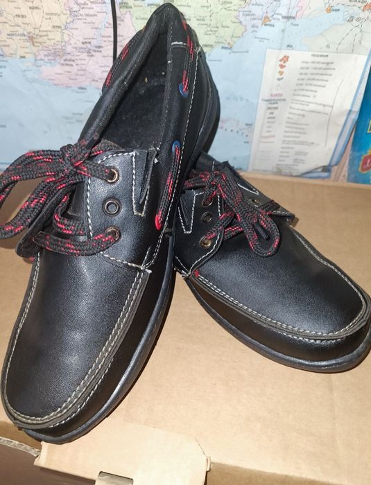 Кросівки для прогулянок