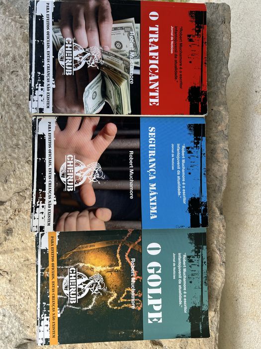 Livros colecao CHERUB - Robert Muchamore