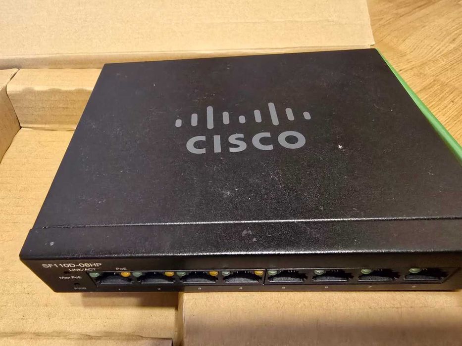 Cisco SF110D-08HP 8-Port 10/100 PoE Desktop Switch