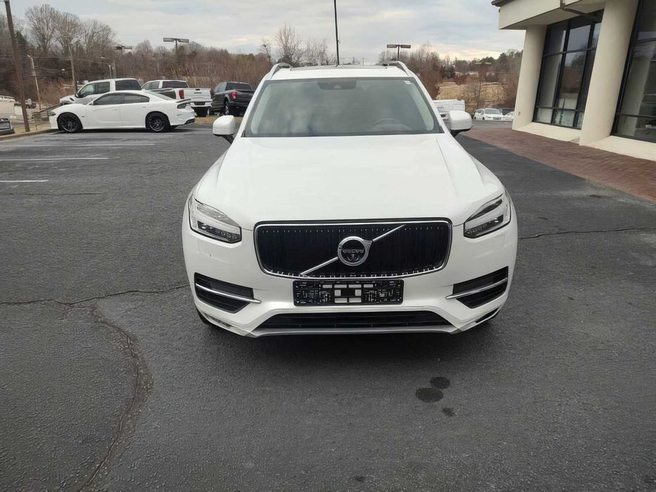 Volvo XC90 T6 Momentum      2019