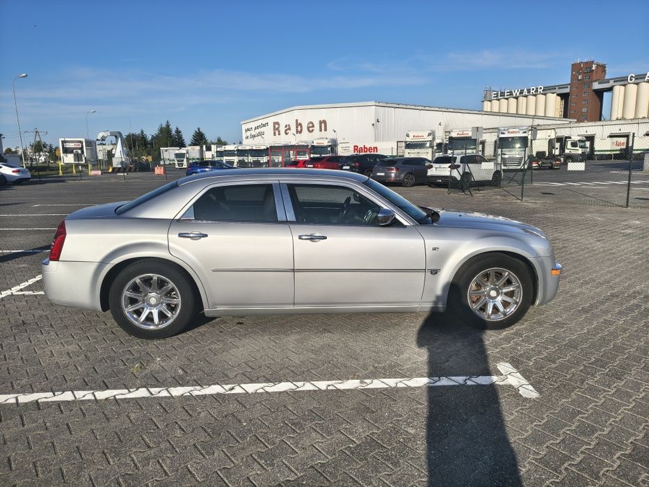 Chrysler 300C 3.5 LPG Salon PL 2004