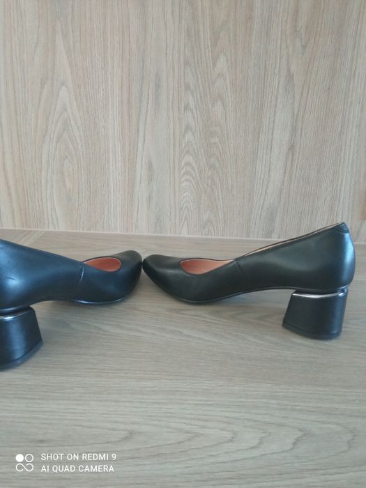 Czółenka skóra rozm. 38 nowe