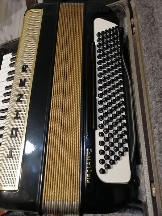 Hohner Pirola IVP 120 basów