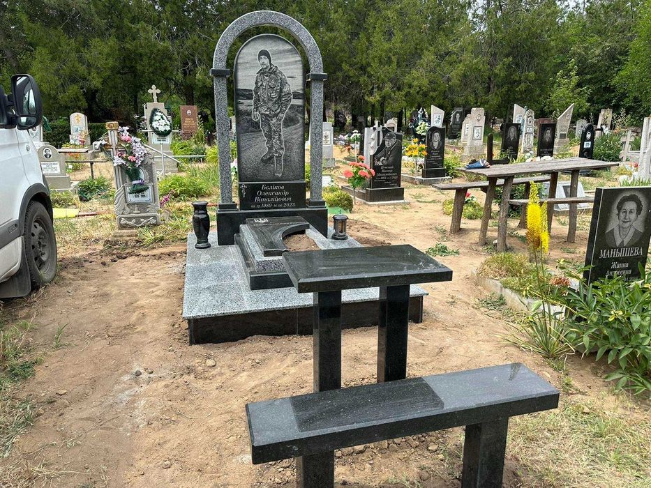 Меморіальні комплекси військовим. Надаємо документи на часткову компенсацію пам'ятника. Працюємо по Миколаїву і області. Комплекси на будь який бюджет