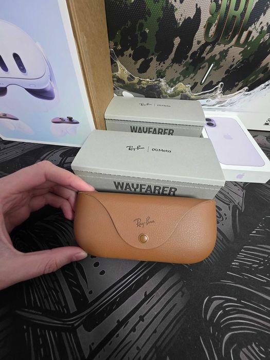 Ray-Ban Meta Wayfarer Gen 2 RW4012 | Clear to Grey | 53-22 | L | USA