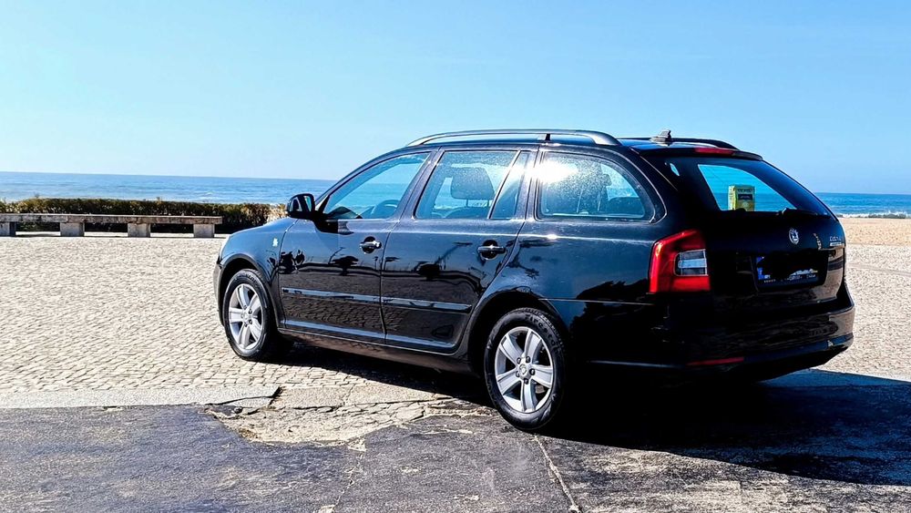 Vendo Skoda Octavia Break Diesel (características em anexo).