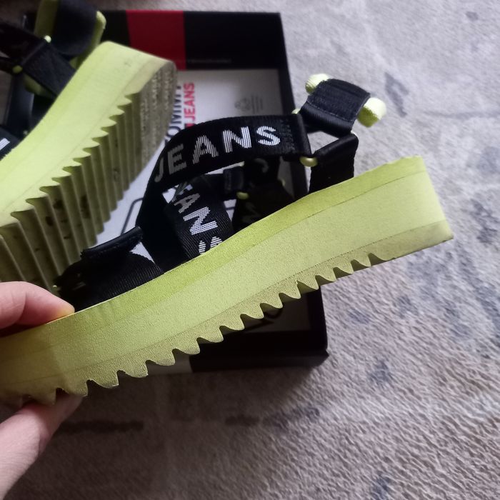 Босоніжки tomy Jens