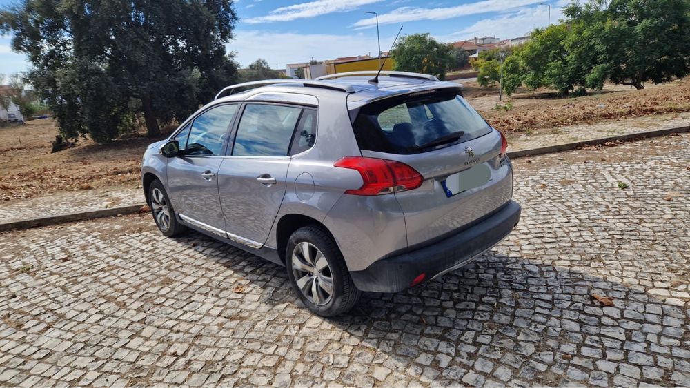 Peugeot 2008 — fotografia 3