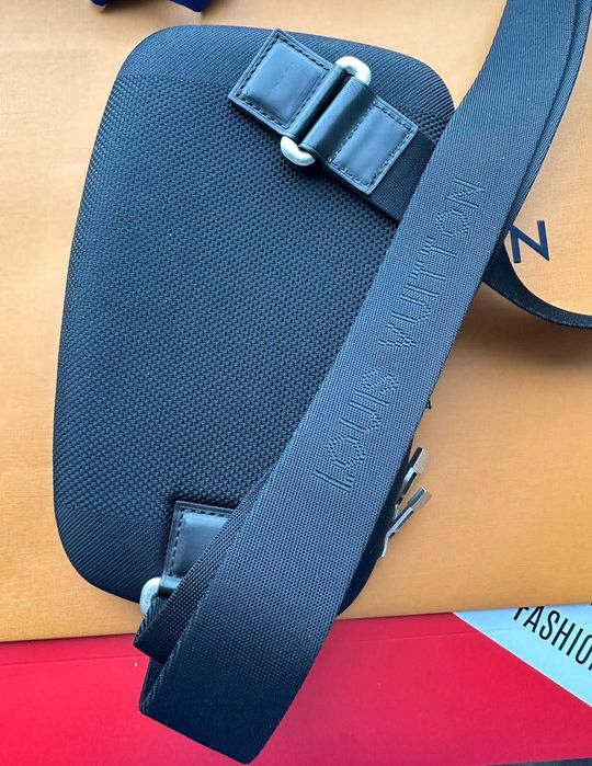 Нагрудная сумка Louis Vuitton