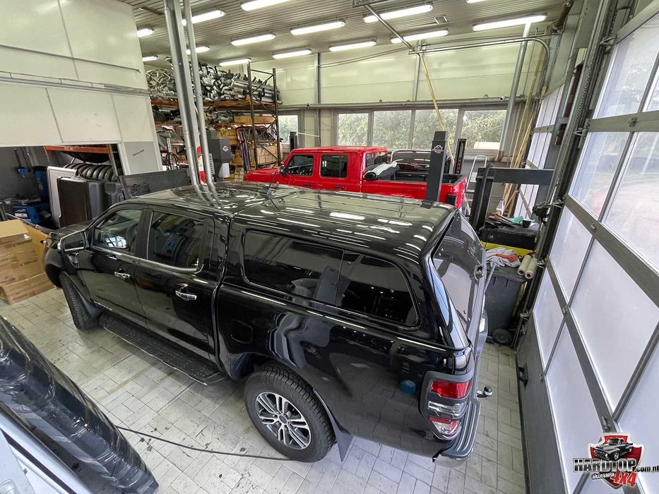 Zabudowa Ford Ranger, aeroklas, z szybami, hardtop, pickup