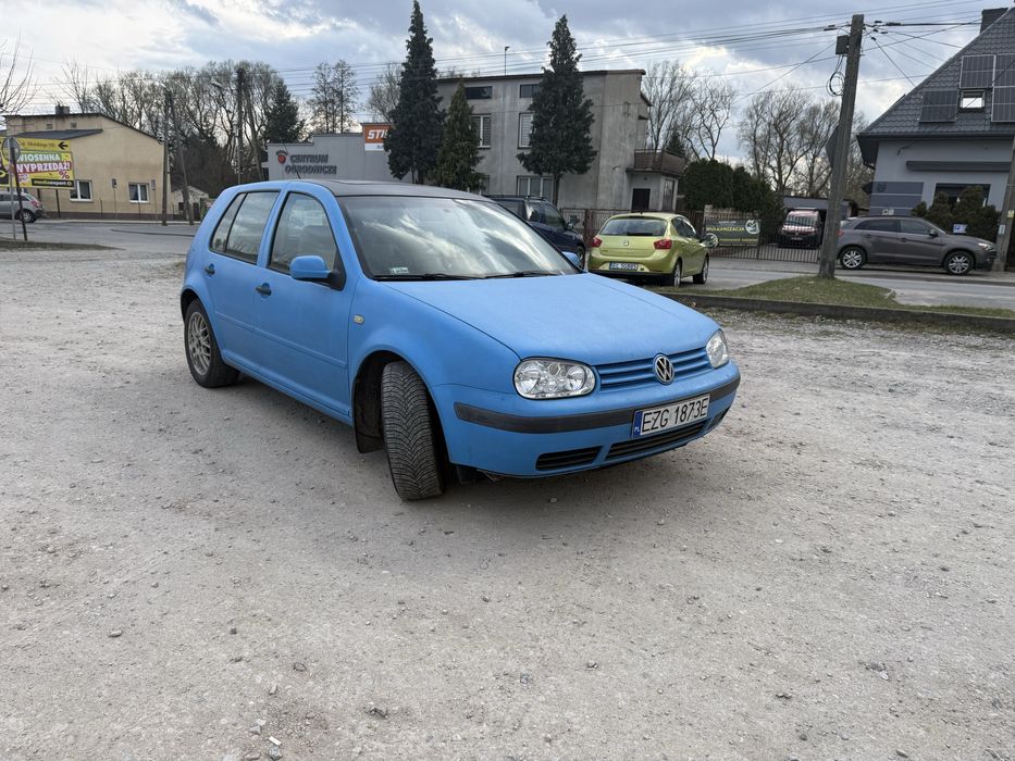 Golf 4 1.9 tdi.