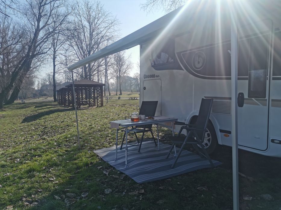 Wynajem kampera półintegra Benimar