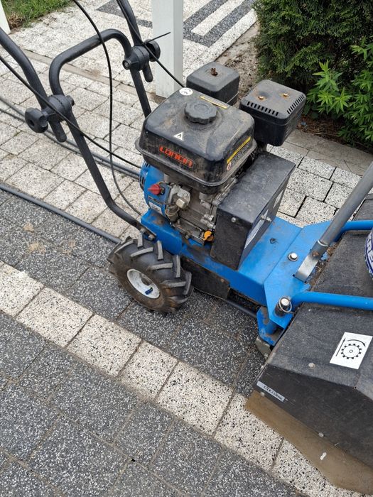 Odśnieżarka/ Zamiatarka najlepszy silnik Loncin gude z niemiec