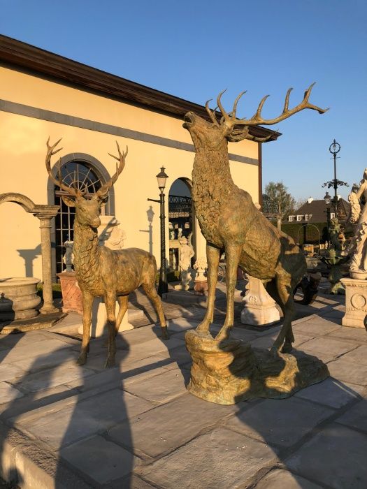 Jeleń szlachetny z brązu symbol męstwa i dumy H300cm