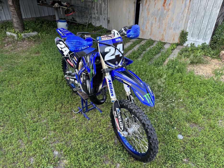 Продам Yamaha yz125 2t,2019 года выпуска,весь обслужен.