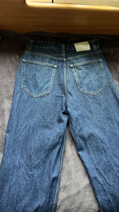 дві пари джинсів від pull and bear, mind error