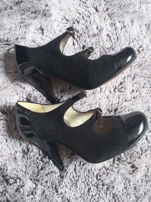 Szpilki Clarks uk 4