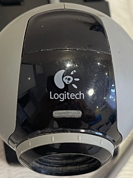 Продаю Веб-камеру Logitech V-U0003