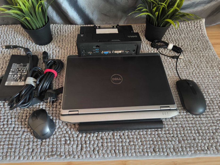 Dell Latitude 13.3' Core i5 3.30 GHz SSD HDMI Stacja Dokujaca + Myszki