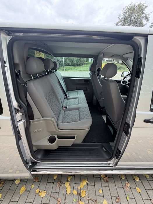 Volkswagen T5/5 osobowy long brygadówka