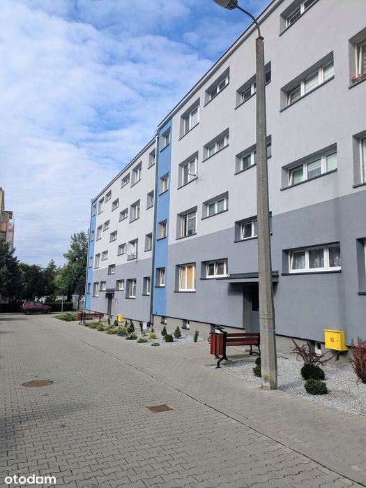 2 Pokoje | Łabędy | Piwnica | Parking Dla Mieszkańców