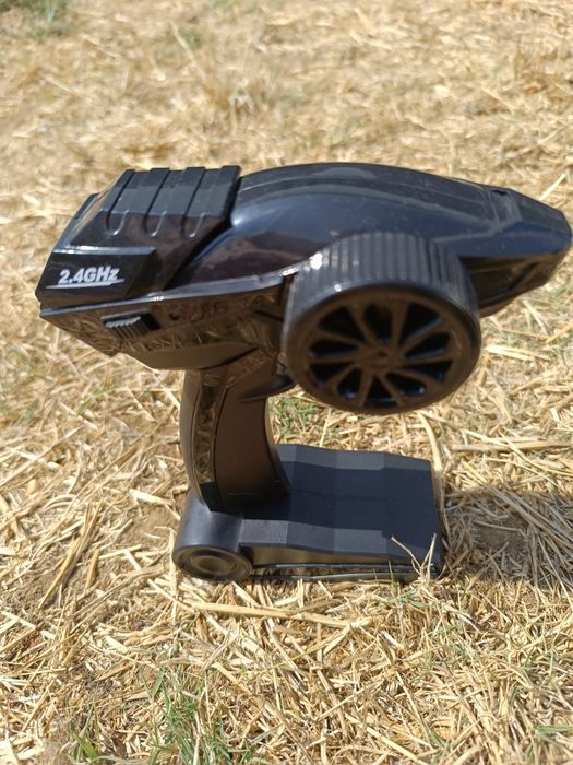 Vendo Carro Telecomandado SpeedWheels Beast Rider Truck 2.4 GHz