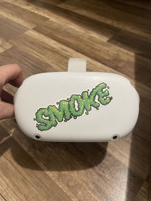 Sprzedam oculus quest 2