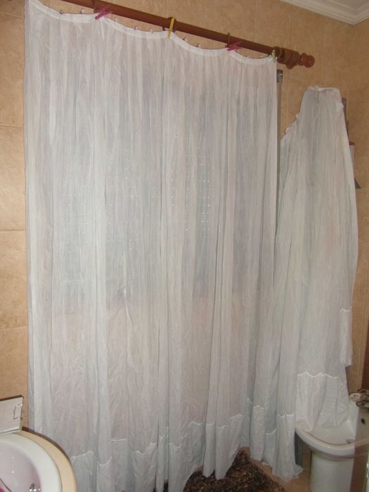 Cortinados Brancos 2,60 L x 2,16 A