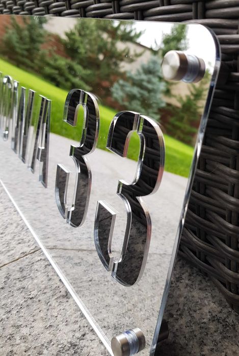 Numer domu, tabliczka adresowa Glamour