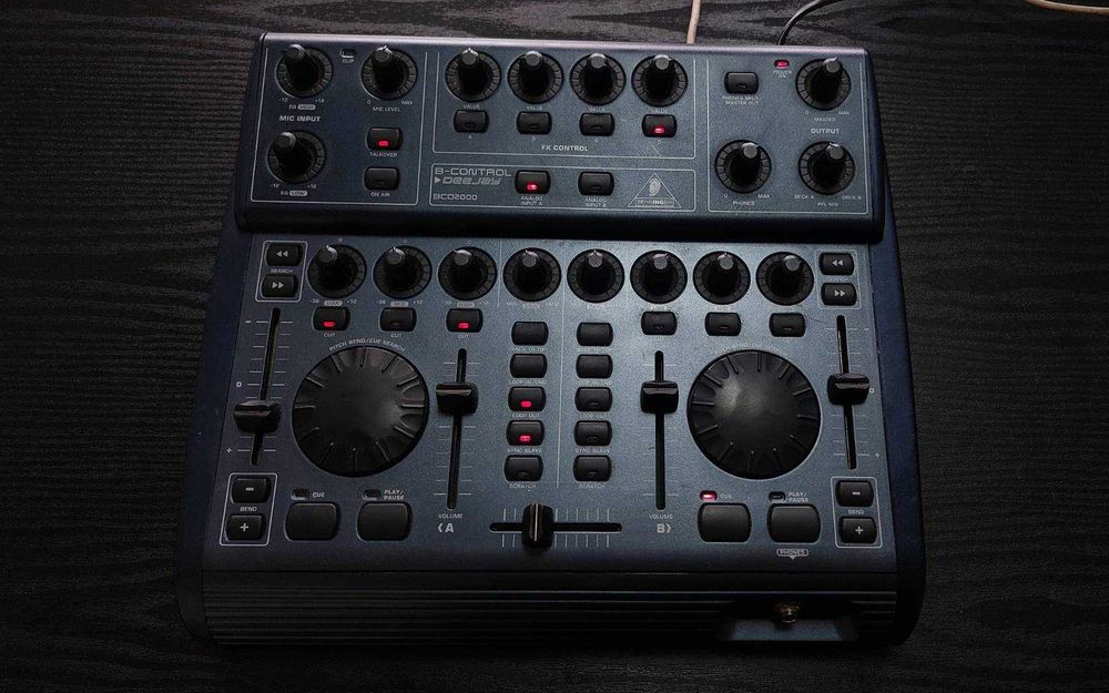 kontroler DJ Behringer B-Control Deejay BCD2000 - w pełni sprawny | komplet | oryginalne pudełko