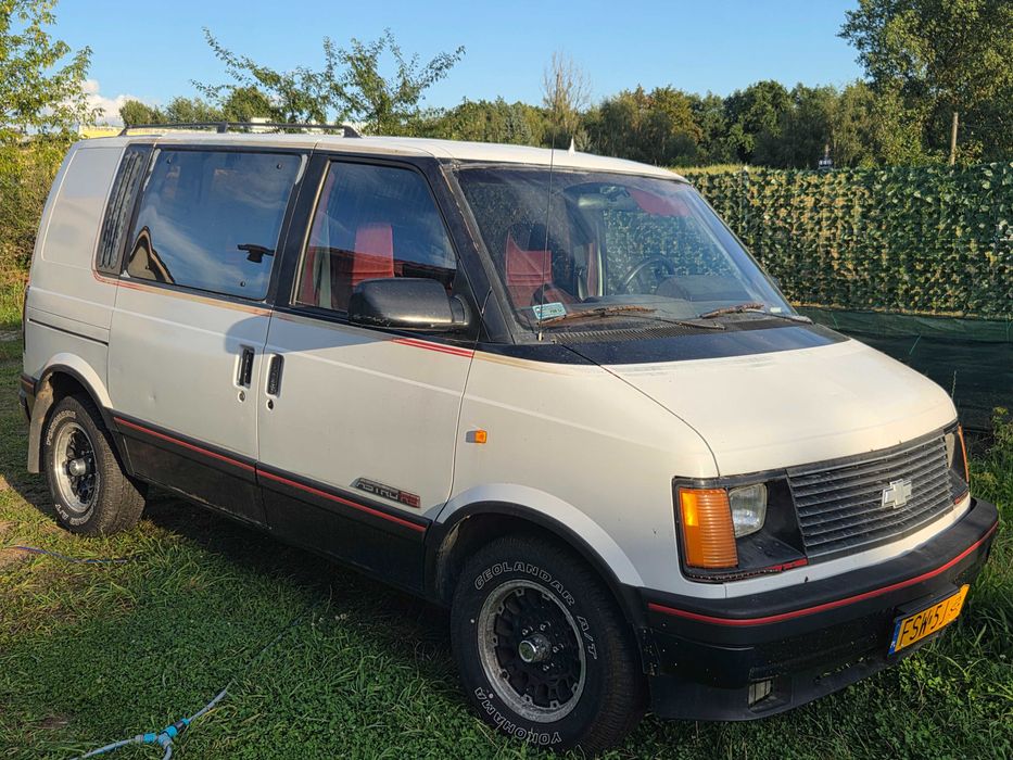 Chevrolet Astro