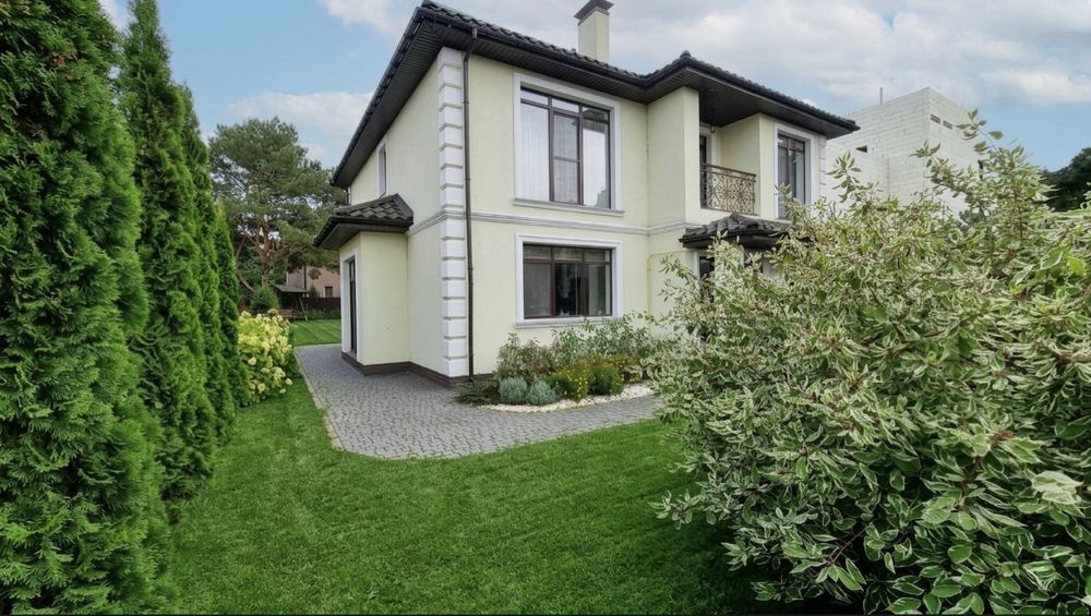 Оренда будинку під Києвом 227м² біля річки: басейн, сауна, генератор, сосновий ліс, закрита територія район Новосілки