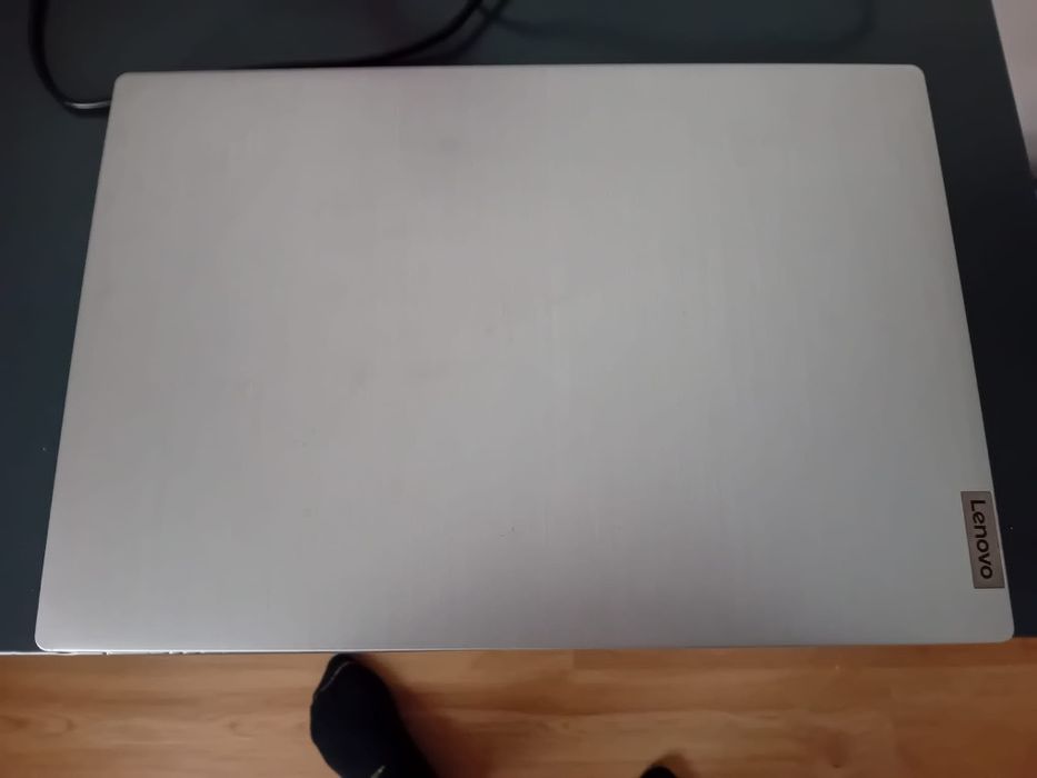 Impressora e computador Lenovo