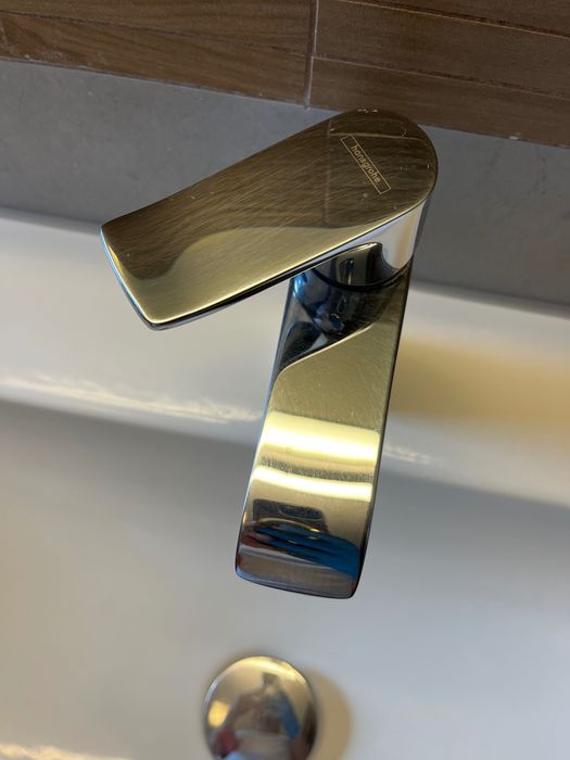 Sprzątanie mieszkań, domów, biur, mycie okien.