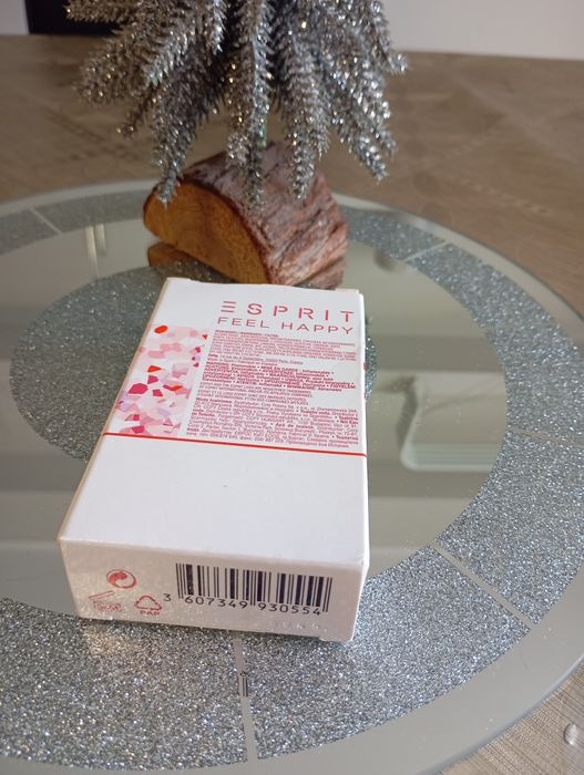 Esprit feel happy