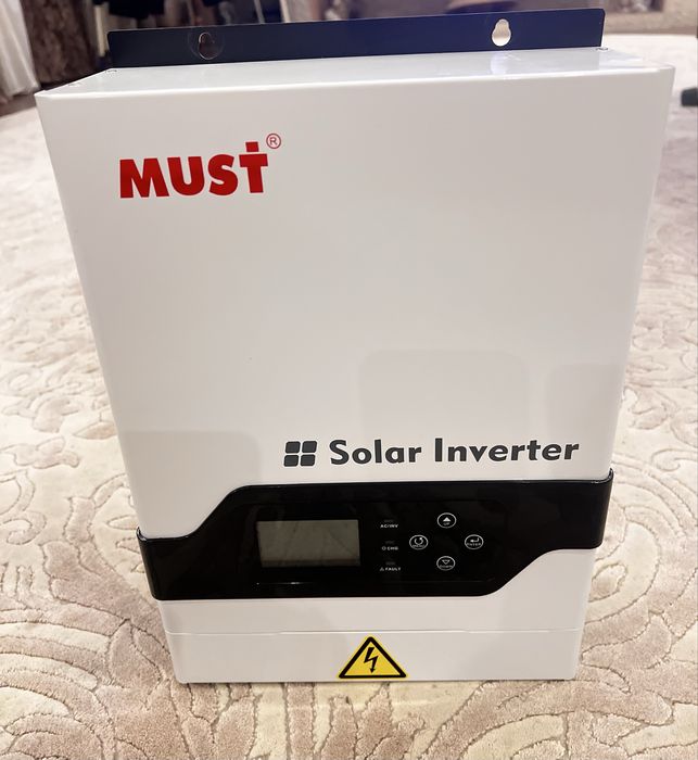 Гібридний сонячний інвертор Must  3.2 кВт / 24в / МРРТ 60А