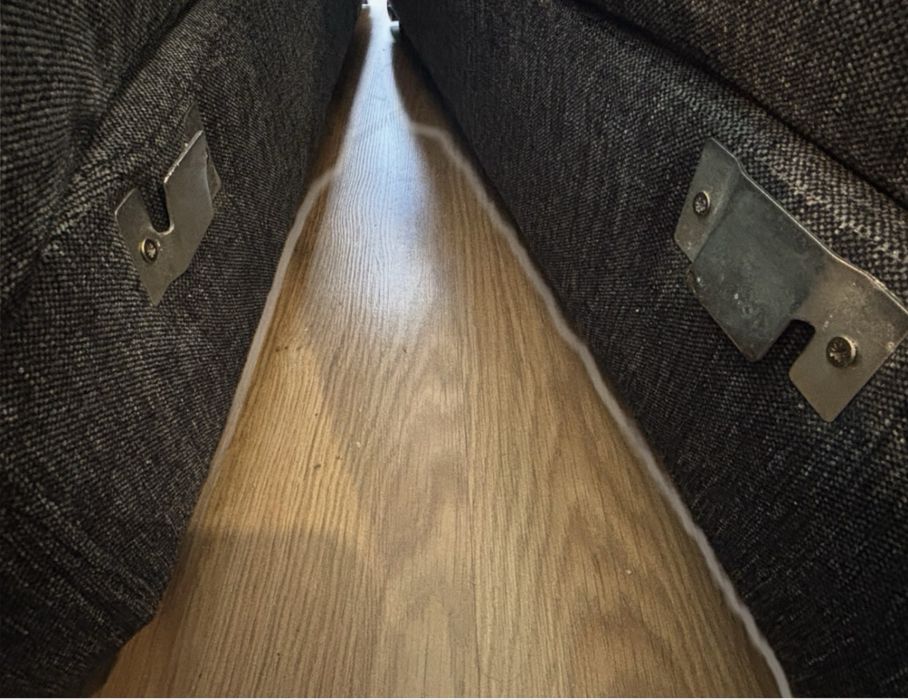 Sofá com chaise longue Cinza escuro com mesa de supporte