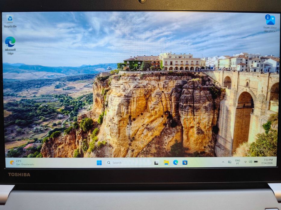 Toshiba Tecra Z40-C - i5-6200U 2.3Ghz + 256SSD + 16GB