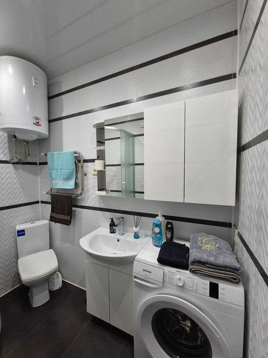 Одеська, проспект Аєрокосмічний  погодинно, подобово