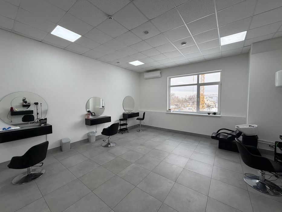 Здається офіне приміщення в новому бізнес центрі