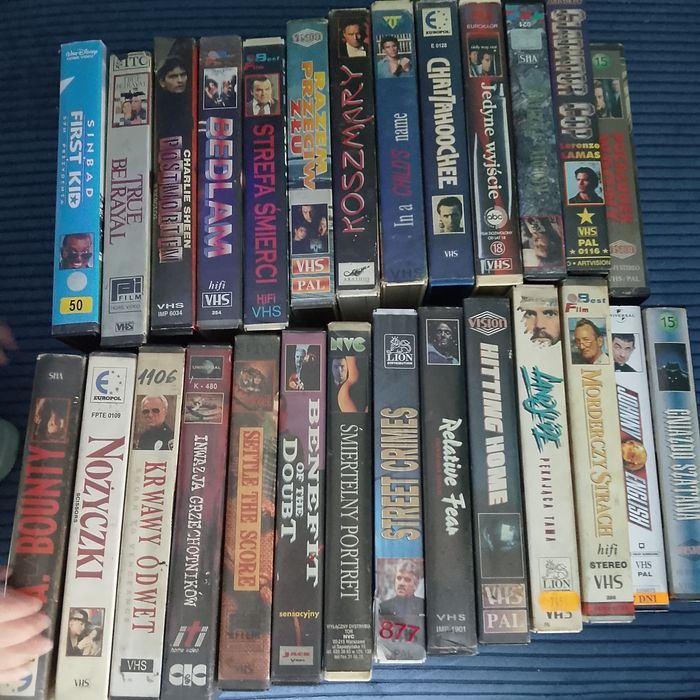 Kasety VHS zestaw