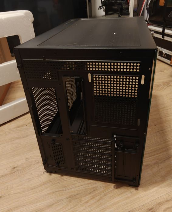 Caixa ATX C3 T700