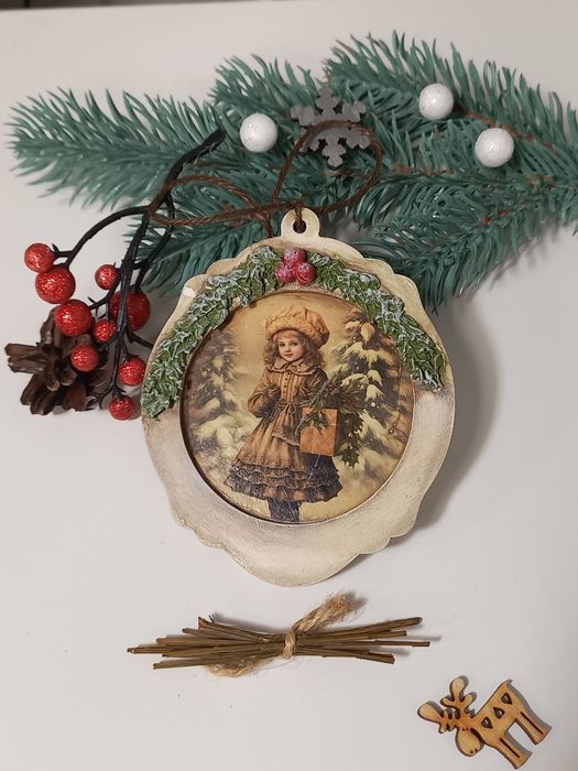 Вінтажні іграшки ручної роботи на ялинку