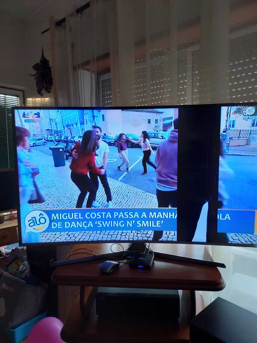 TV Samsung UE55J6300 "ecran curvo" "placas"