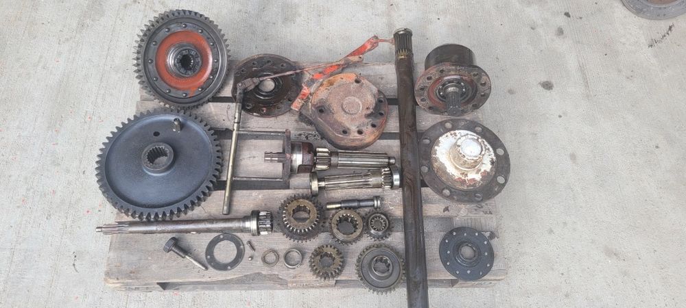 Skrzynia czesci skrzyni BIZON wszystkie częsci  BIZON Z056 Z058