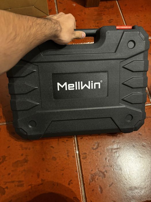 Maquina furar c/martelo Wellwin a bateria + acessorios e brocas