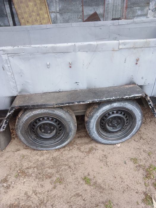 Прицеп  автомобільний причіп