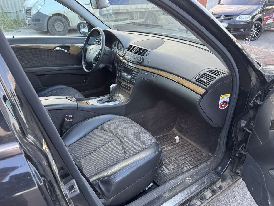 Mercedes e class w211