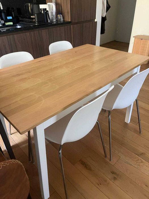 Mesa de cozinha com 4 cadeiras