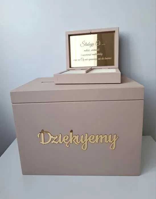 Beżowe pudełko na koperty obrączki Lustrzane złote napisy pleksi plexi